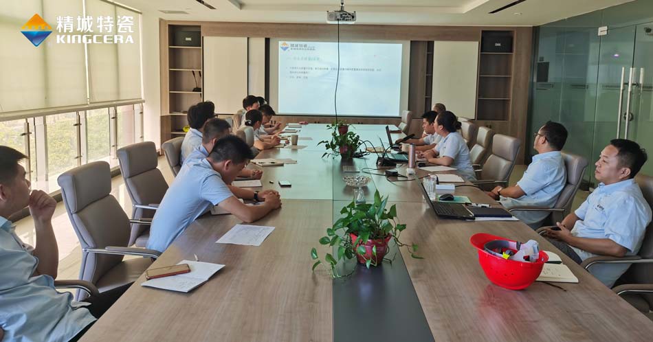 強(qiáng)化專業(yè)技能，提高服務(wù)水平  營銷部開展業(yè)務(wù)技能培訓(xùn)